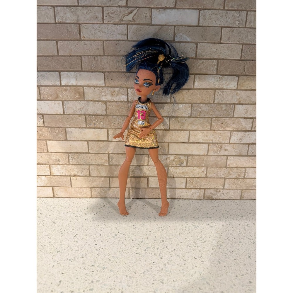 Mattel Monster High Cleo De Nile Doll Ghoul Spirit Sporty Collection Exclusive